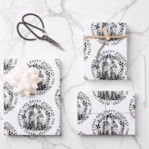 Feuille De Papier Cadeau Couronne de Noël noir et blanc et photo