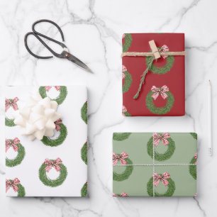 Feuille De Papier Cadeau Couronne de pin peinte à la main avec ruban rouge 