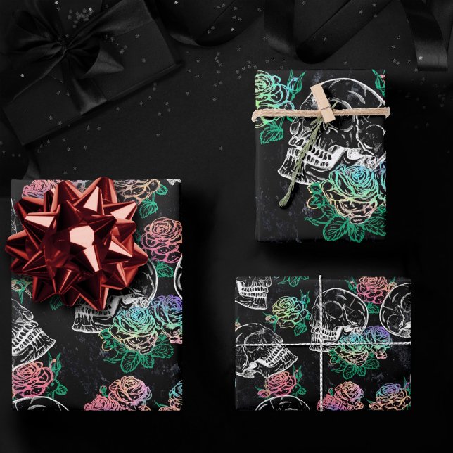 Feuille De Papier Cadeau Crânes et Roses Ombre | Gothique Glam Pastel Grung (Créateur téléchargé)