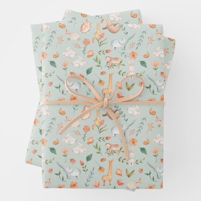 Feuille De Papier Cadeau Cute Turquoise bébé animal Pastel Motif (En situation)