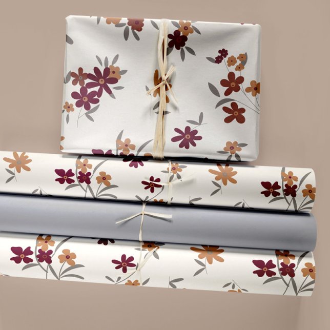 Feuille De Papier Cadeau Dainty Gold Maroon Floral Découpage cadeau (Dainty Gold Maroon Floral Pattern Wrapping Paper Sheets
from Studio Posies.)