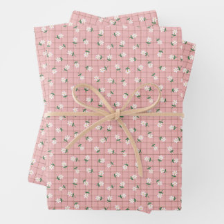 Feuille De Papier Cadeau Daisies on Pink Plaid (small scale)