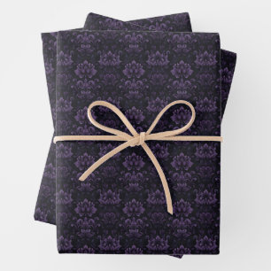 Feuille De Papier Cadeau Damas florales violettes foncées sur noir