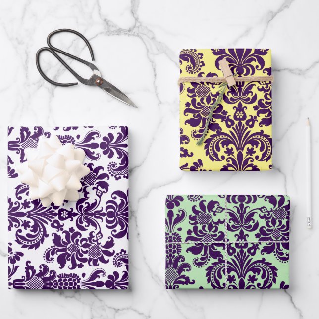 Feuille De Papier Cadeau Damas violettes sur blanc, vert et jaune (Recto)