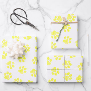 Feuille De Papier Cadeau Doodle Paws, empreintes de chien, pattes jaunes