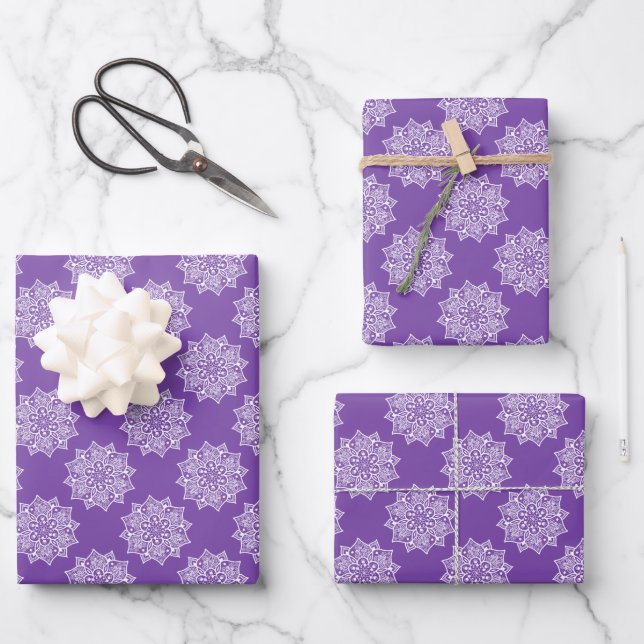 Feuille De Papier Cadeau Élégant joli motif mandala violet girly (Recto)