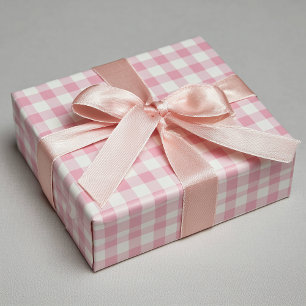 Feuille De Papier Cadeau En vichy rose fille