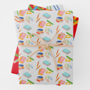 Feuille De Papier Cadeau Enveloppes, stylos, crayons et vêtements scolaires