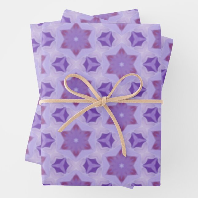 Feuille De Papier Cadeau Étoiles violettes (En situation)