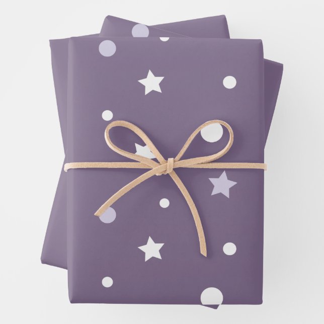 Feuille De Papier Cadeau Étoiles violettes (En situation)