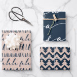 Feuille De Papier Cadeau FA LA Navy & Pink Typographic Christmas Carol<br><div class="desc">Célébrez la saison des fêtes magiques et festives avec nos feuilles de papier d'emballage de vacances sur mesure. Notre design moderne de vacances minimaliste bleu marine et rose vif présente un design typographique audacieux "Fa La" avec un script différent et des polices san serif pour créer ce papier d'emballage motif...</div>