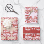 Feuille De Papier Cadeau Fantaisie Père Noël Retro Red Pink Christmas Party<br><div class="desc">Ce design Père Noël est un design amusant et heureux qui apportera une touche de couleur à votre fête de Noël. Dispose d'un design Père Noël drôle et Super qui dit Joyeux et brillant! Papier d'enveloppement de Noël mignon</div>