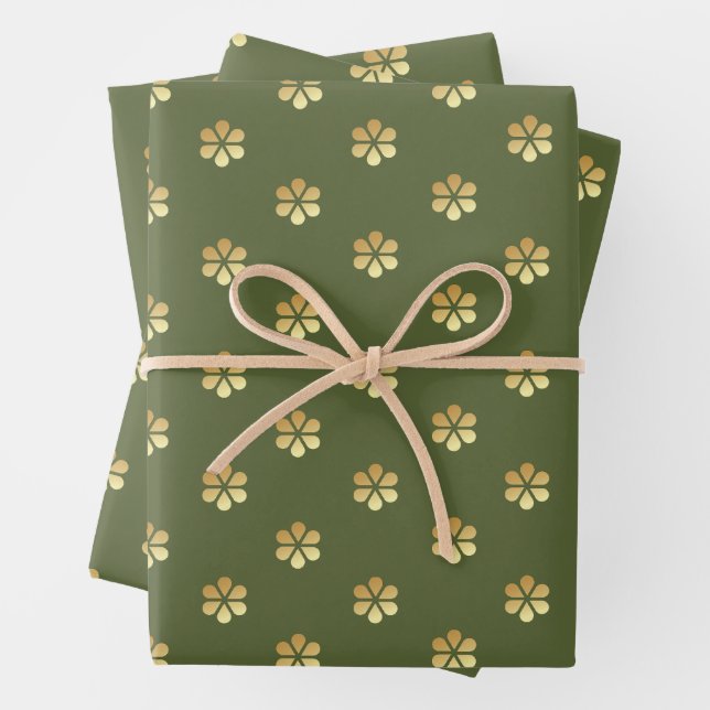 Feuille De Papier Cadeau Festive Noël Green & Gold Daisy (En situation)