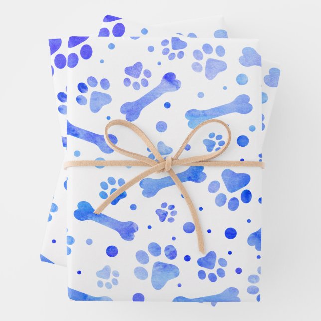 Feuille De Papier Cadeau Fête d'anniversaire des Empreintes de pattes bleus (En situation)