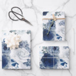 Feuille De Papier Cadeau Fleurs élégantes botaniques bleu poussiéreux et bl<br><div class="desc">Motif de fleurs à l'aquarelle bleu poussiéreux et bleu marine botanique pour papiers d'emballage</div>