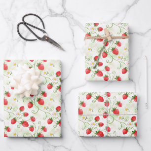 Feuille De Papier Cadeau Fleurs et Baies de Fraisier Style Aquarelle