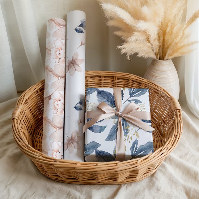 Feuille De Papier Cadeau Fleurs pastel douces roses et bleues  (Créateur téléchargé)