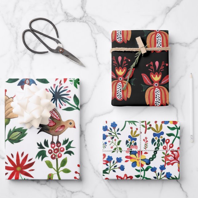 Feuille De Papier Cadeau Fleurs ukrainiennes décoratives (Recto)