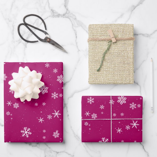 Feuille De Papier Cadeau Flocons de neige violets beige rustiques pour les  (Recto)