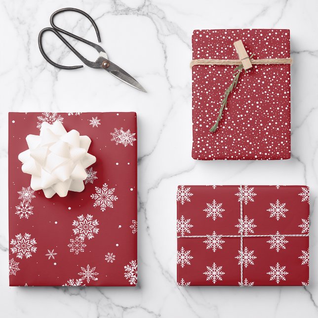 Feuille De Papier Cadeau Flocons Rouges Vacances (White Snowflakes on Red Holiday Wrapping Paper Sheets by Painted Paperie
)