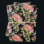 Feuille De Papier Cadeau Flore Luxuriante sur Fond Noir<br><div class="desc">Les feuilles de papier d'emballage noir présentent de belles fleurs aquarelles roses et rouges et une verdure élégante.  ARTICLES CORRESPONDANTS dans notre magasin.</div>