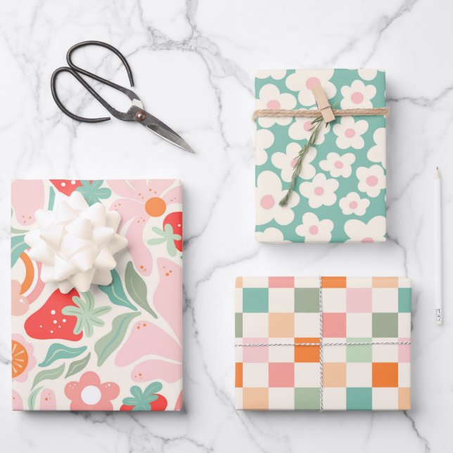 Feuille De Papier Cadeau Fraise rétro  (Recto)