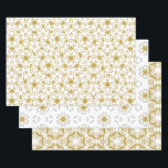 Feuille De Papier Cadeau Gold Christmas Stars Luxe Motif Jaune<br><div class="desc">Ce design élégant,  luxueux et unique présente des étoiles et des flocons de neige en faux or métallique jaune sur arrière - plan blanc. Ce papier d'emballage est un excellent ajout à votre célébration de Noël et du Nouvel An avec votre famille et vos amis.</div>