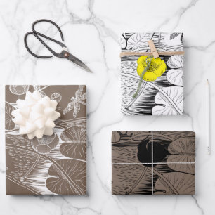 Feuille De Papier Cadeau Graphique de gravure marron-jaune pour nénuphars