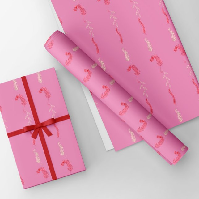 Feuille De Papier Cadeau Gribouillis floraux rouges et ivoire en rose (Créateur téléchargé)