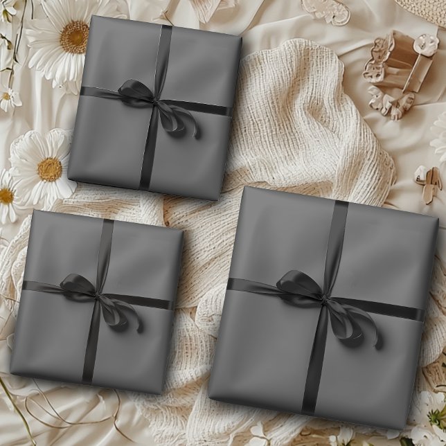 Feuille De Papier Cadeau Gris Charbon Uni | Classique | Élégant (Créateur téléchargé)