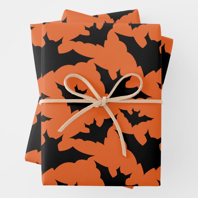 Feuille De Papier Cadeau Halloween chauves-souris noires orange cool éffray (En situation)