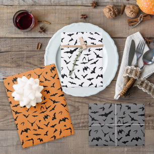 Feuille De Papier Cadeau Halloween des chauves-souris volantes