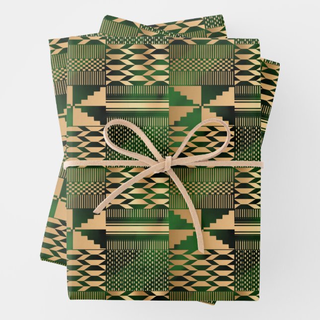 Feuille De Papier Cadeau Impression Kwanzaa Kente (Vert/Or) (En situation)