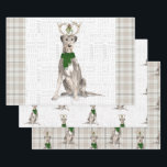 Feuille De Papier Cadeau Irish Wolfhound Christmas Chien et Plaid<br><div class="desc">Ce beau Wolfhound irlandais est prêt pour la saison des fêtes avec un foulard vert et des bois d'hiver que l'on peut y accrocher à l'orteil. Ce chien de Noël mignon est associé à une impression de plaid taupe assortie sur cet ensemble de enveloppes cadeau pour l'amoureux des chiens.</div>