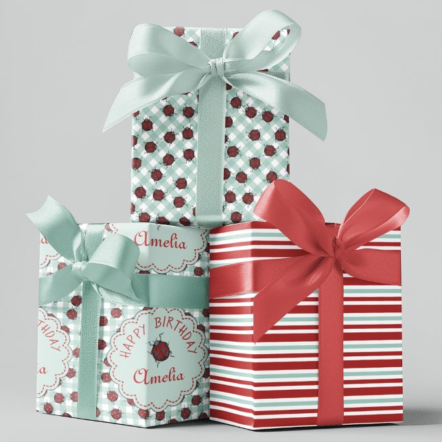 Feuille De Papier Cadeau Jote Red Ladybug Anniversaire de enfant personnali (Colorful Ladybugs Custom Gift Wrap. Editable Text. Hand-Drawn Ladybug Beetles on Turquoise Gingham.)