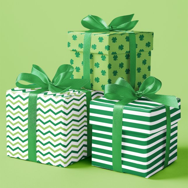 Feuille De Papier Cadeau Jouer Lignes vertes, Zigzags & Shamrocks ensemble  (Playful Green Lines, Zigzags & Shamrocks set of 3 Wrapping Paper Sheets)
