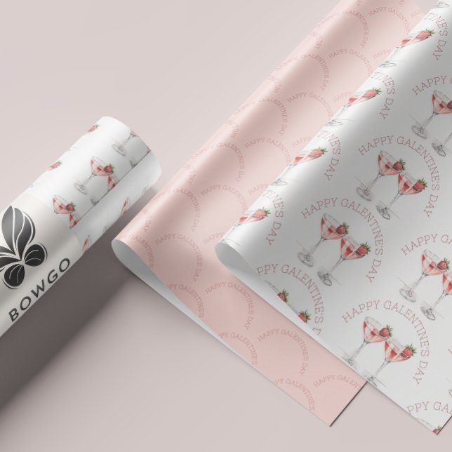 Feuille De Papier Cadeau Joyeux cocktail de fraise rose de la Saint-Galenti (Happy Galentine's Day Pink Strawberry Cocktail Wrapping Paper Sheets)