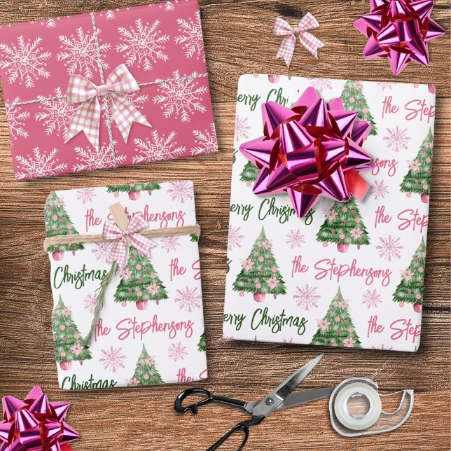 Feuille De Papier Cadeau Joyeux sapin de Noël personnalisé moderne rose (Créateur téléchargé)