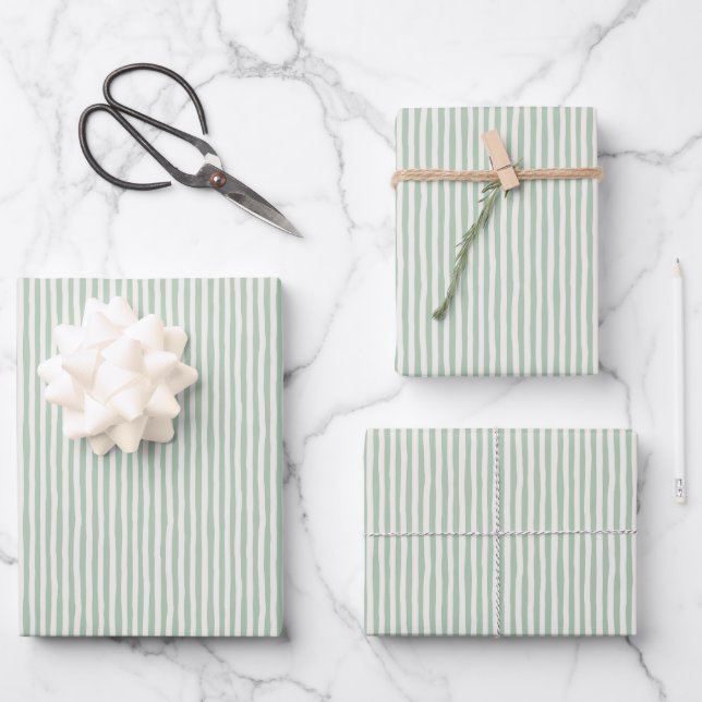 Feuille De Papier Cadeau Light Green & Ivory Wonky Stripes (Recto)