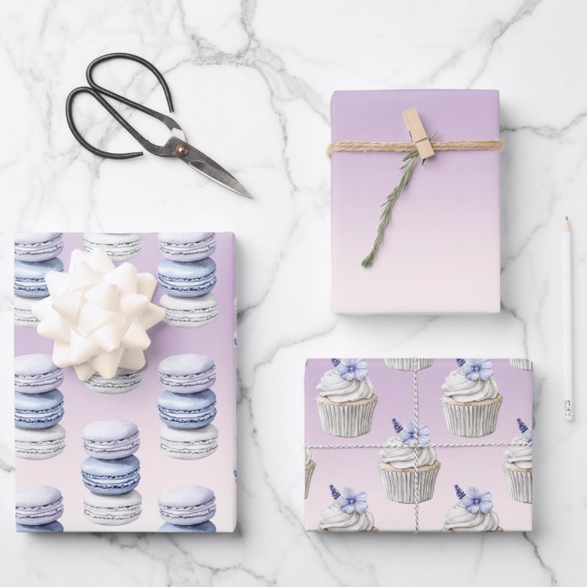 Feuille De Papier Cadeau Macarons Violets Gâteaux Floraux Anniversaire (Recto)