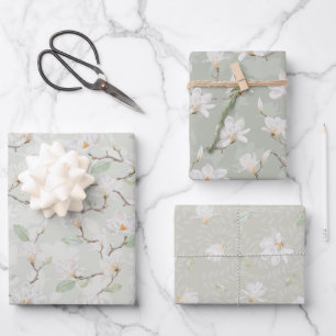 Feuille De Papier Cadeau Magnolia blanche peinte à la main sur Pastel Green