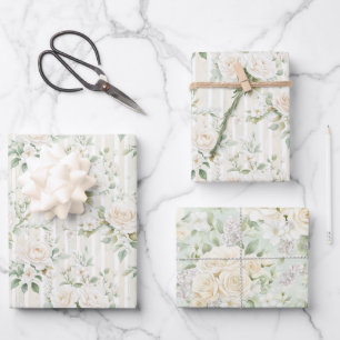 Feuille De Papier Cadeau Mariage aux Roses Blanches aux Teintes Roses et Ra