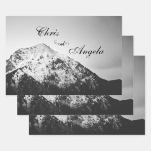 Feuille De Papier Cadeau Mariage noir et blanc sous les montagnes