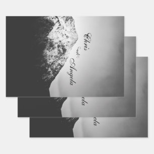 Feuille De Papier Cadeau Mariage noir et blanc sous les montagnes