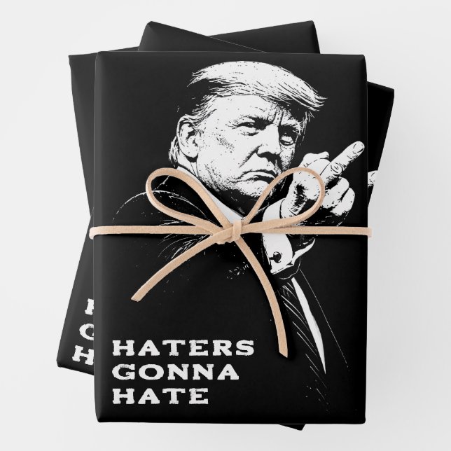 Feuille De Papier Cadeau Meme Drôle Trump Doigt d'Honneur 2026 (En situation)