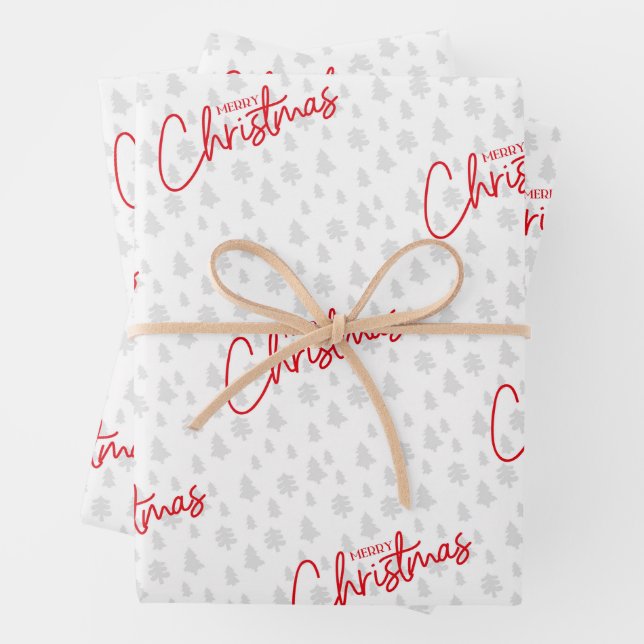 Feuille De Papier Cadeau Merry Christmas in Red with Grey Christmas Trees (En situation)