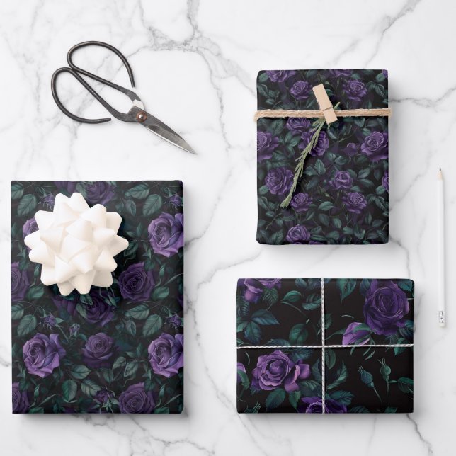 Feuille De Papier Cadeau Modèle floral gothique foncé avec Roses violets pr (Recto)