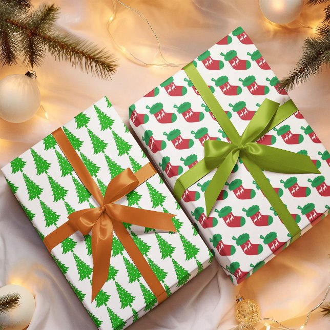Feuille De Papier Cadeau Modern Green Christmas Tree Stocking Holly (Créateur téléchargé)
