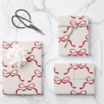 Feuille De Papier Cadeau Moderne Red Retro Trendy Christmas Holiday Bows<br><div class="desc">***cette conception fait partie d'une collection correspondante*** _________________________ ce modèle de conception est entièrement modifiable / personnalisable par vous le client - cliquez sur personnaliser un autre bouton si vous souhaitez déplacer, ajouter, supprimer ou apporter des modifications importantes à la conception ___________________________________________________ si vous avez des questions sur le DESIGN...</div>