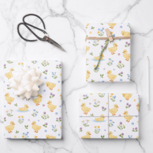 Feuille De Papier Cadeau Motif de Canetons Mignons et de Fleurs Sauvages